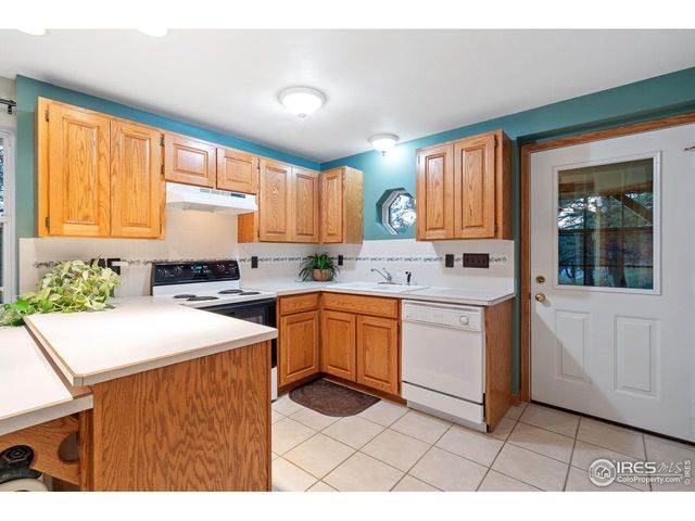 321 Greenwood Dr, Loveland, CO 80537
