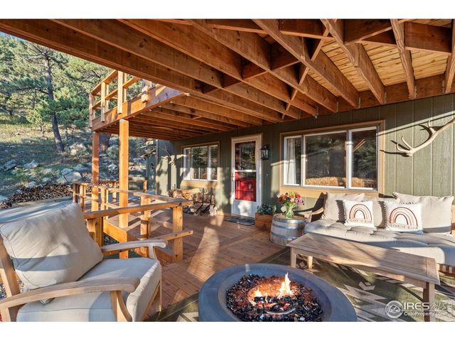 321 Greenwood Dr, Loveland, CO 80537