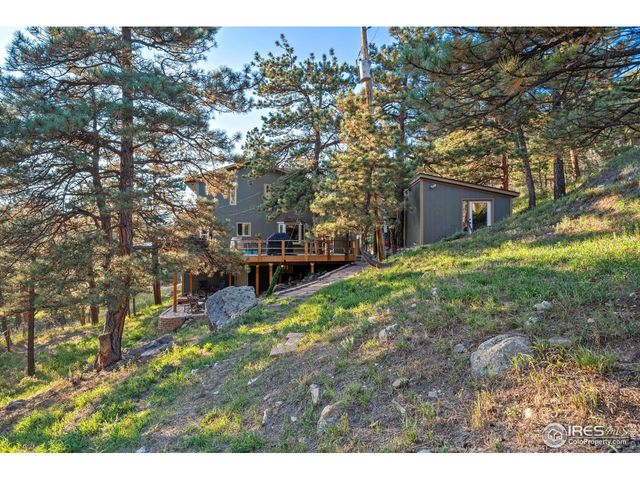321 Greenwood Dr, Loveland, CO 80537