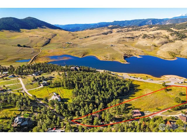 321 Greenwood Dr, Loveland, CO 80537