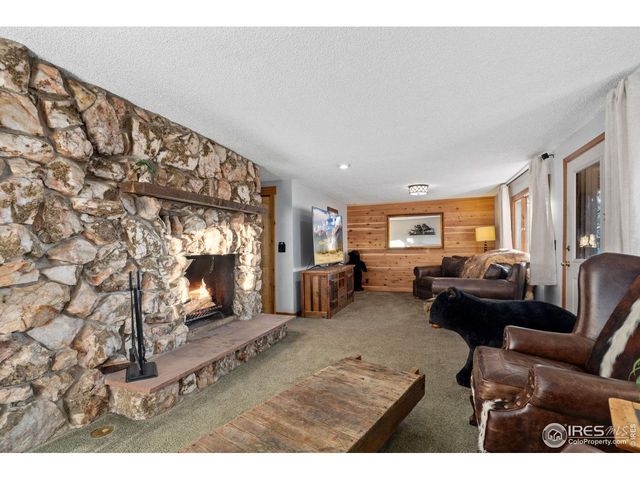 321 Greenwood Dr, Loveland, CO 80537