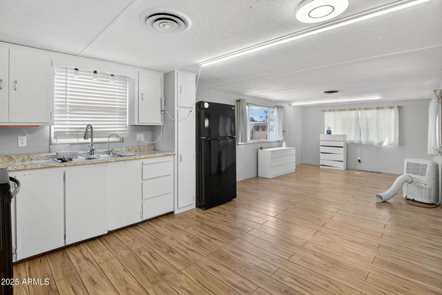 701 S DOBSON Road 489, Mesa, AZ 85202