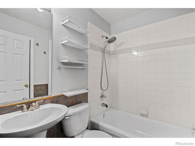 3005 Ross Drive 15, Fort Collins, CO 80526