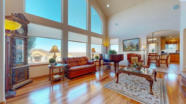 491 Adair Drive, Richland, WA 99352