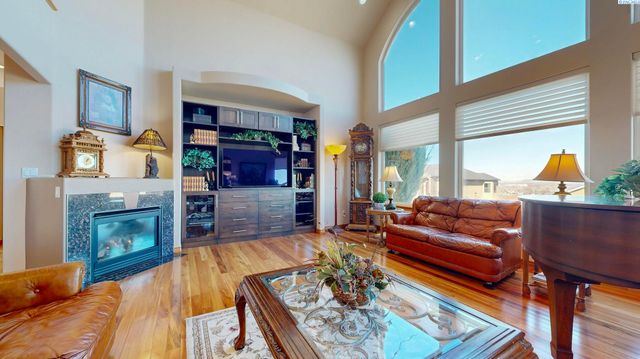 491 Adair Drive, Richland, WA 99352