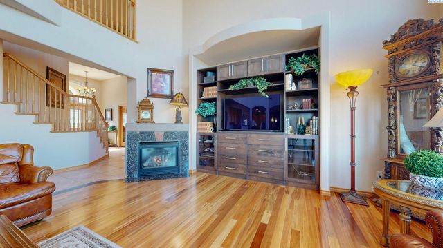 491 Adair Drive, Richland, WA 99352