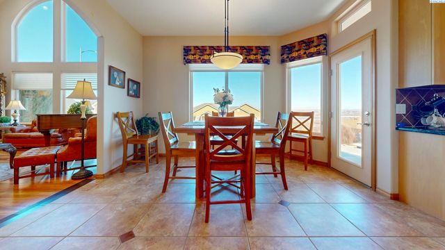 491 Adair Drive, Richland, WA 99352