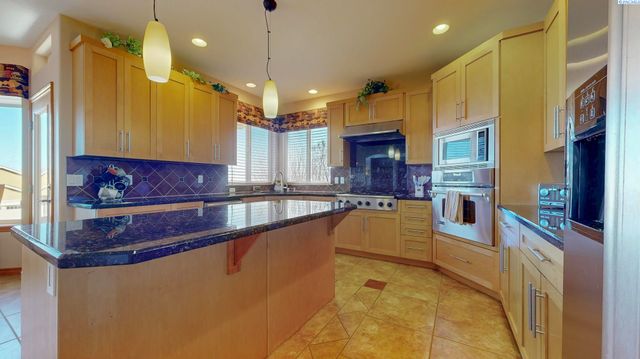 491 Adair Drive, Richland, WA 99352