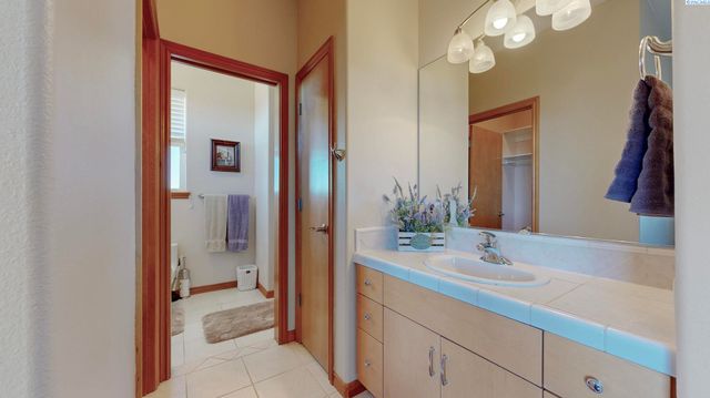 491 Adair Drive, Richland, WA 99352