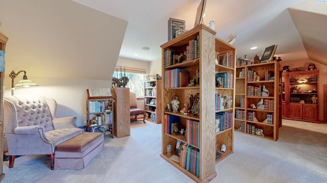 491 Adair Drive, Richland, WA 99352