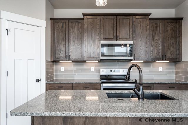 4050 ARROWHEAD TRL, Cheyenne, WY 82001