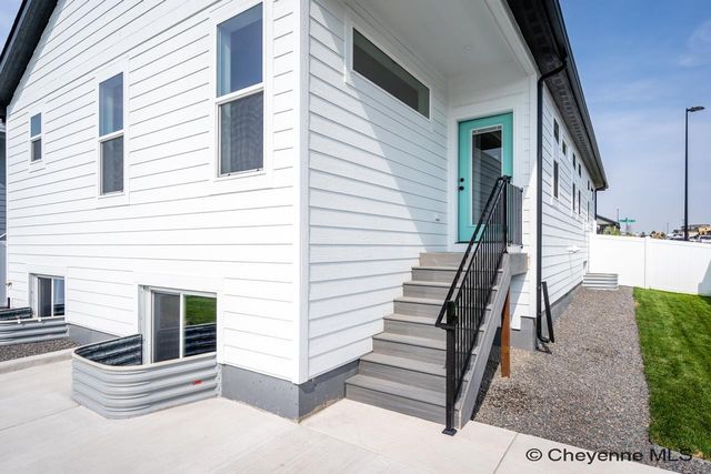 4050 ARROWHEAD TRL, Cheyenne, WY 82001