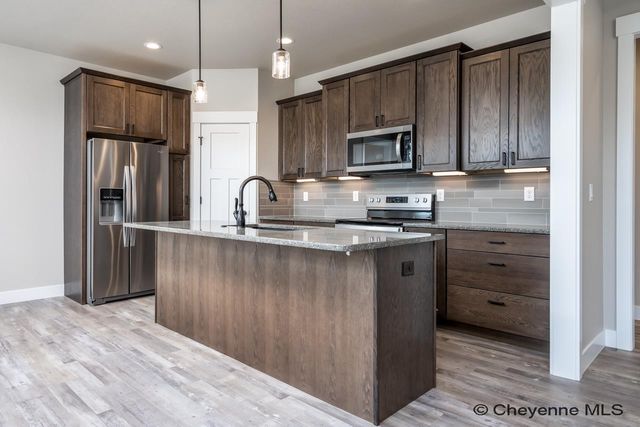 4050 ARROWHEAD TRL, Cheyenne, WY 82001