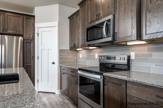 4050 ARROWHEAD TRL, Cheyenne, WY 82001