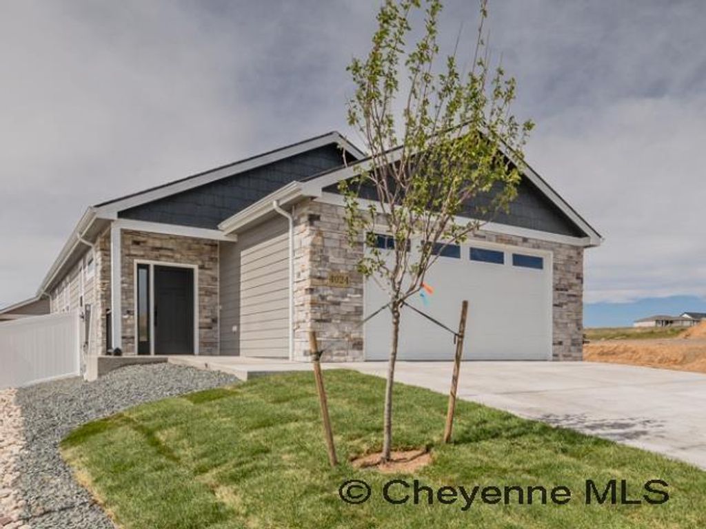 4050 ARROWHEAD TRL, Cheyenne, WY 82001