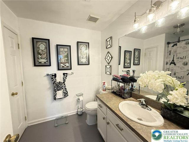 1152 Dorset Drive, Lehman Twp, PA 18324