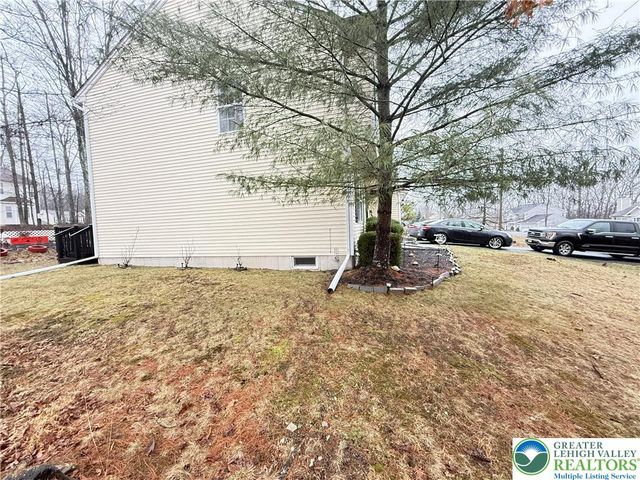 1152 Dorset Drive, Lehman Twp, PA 18324