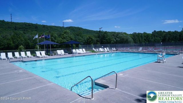 1152 Dorset Drive, Lehman Twp, PA 18324