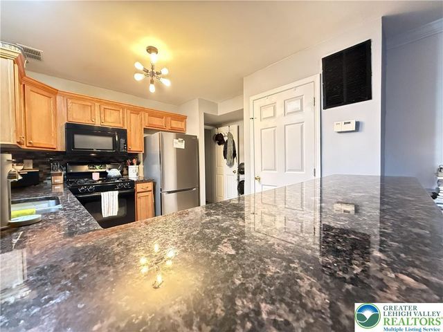 1152 Dorset Drive, Lehman Twp, PA 18324