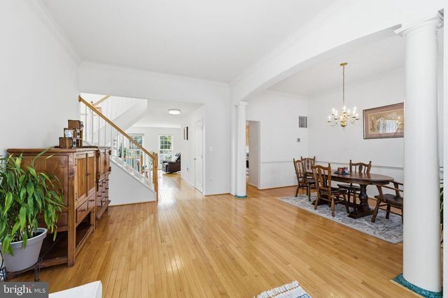 20628 GLENMERE SQ, Sterling, VA 20165