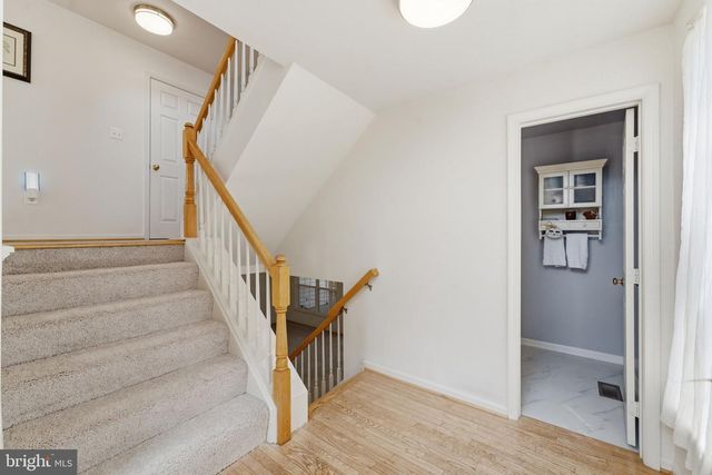 20628 GLENMERE SQ, Sterling, VA 20165