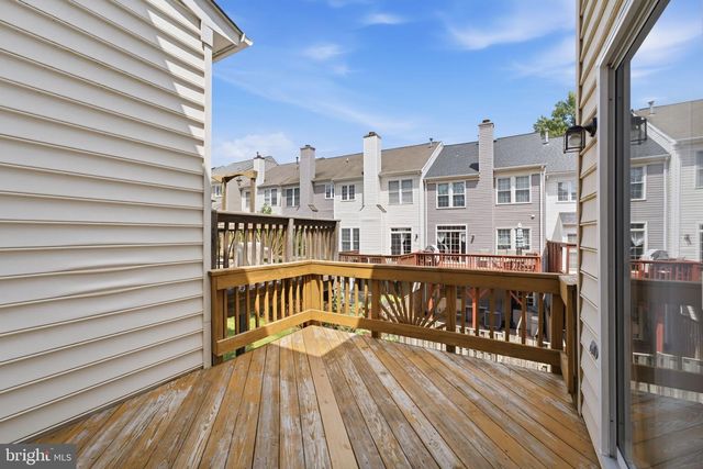 20628 GLENMERE SQ, Sterling, VA 20165