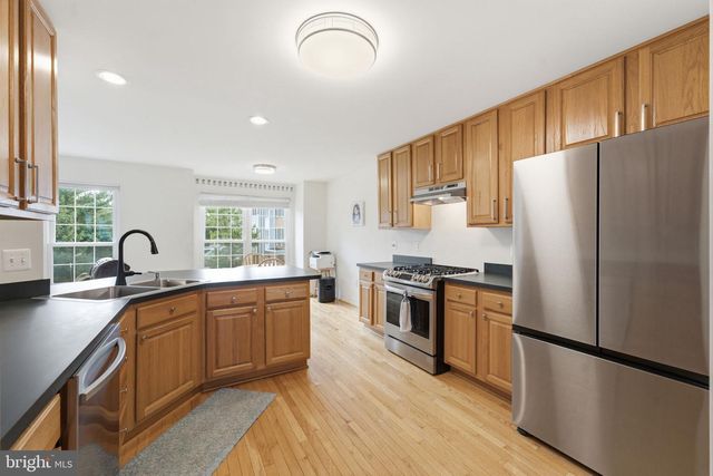 20628 GLENMERE SQ, Sterling, VA 20165