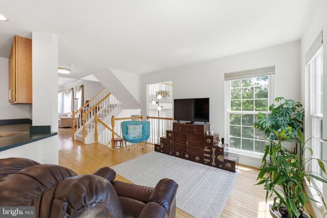 20628 GLENMERE SQ, Sterling, VA 20165