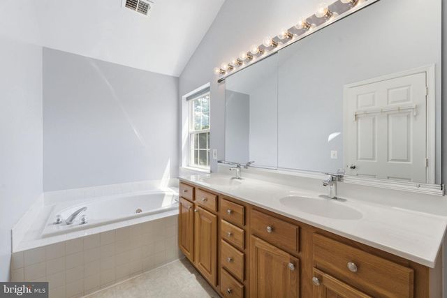 20628 GLENMERE SQ, Sterling, VA 20165