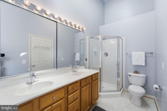 20628 GLENMERE SQ, Sterling, VA 20165