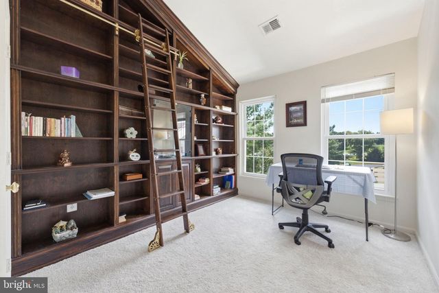 20628 GLENMERE SQ, Sterling, VA 20165