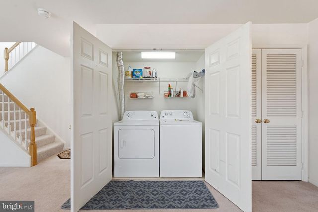 20628 GLENMERE SQ, Sterling, VA 20165