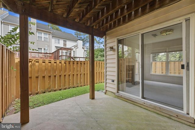 20628 GLENMERE SQ, Sterling, VA 20165