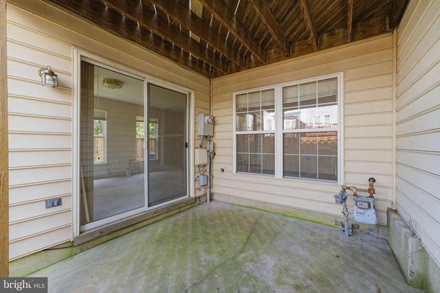 20628 GLENMERE SQ, Sterling, VA 20165