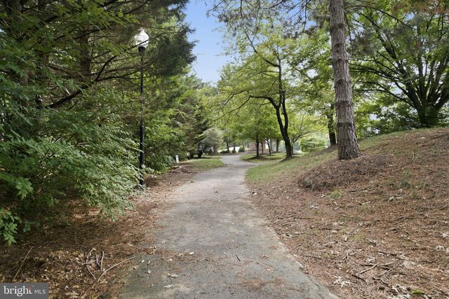 20628 GLENMERE SQ, Sterling, VA 20165