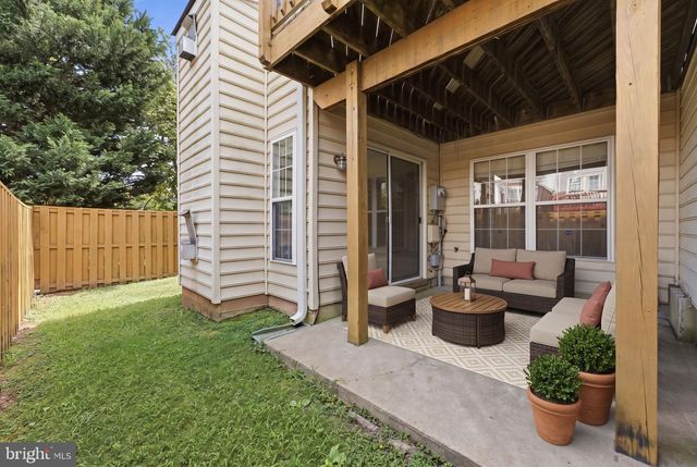 20628 GLENMERE SQ, Sterling, VA 20165