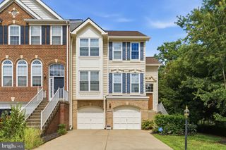 20628 GLENMERE SQ, Sterling, VA 20165
