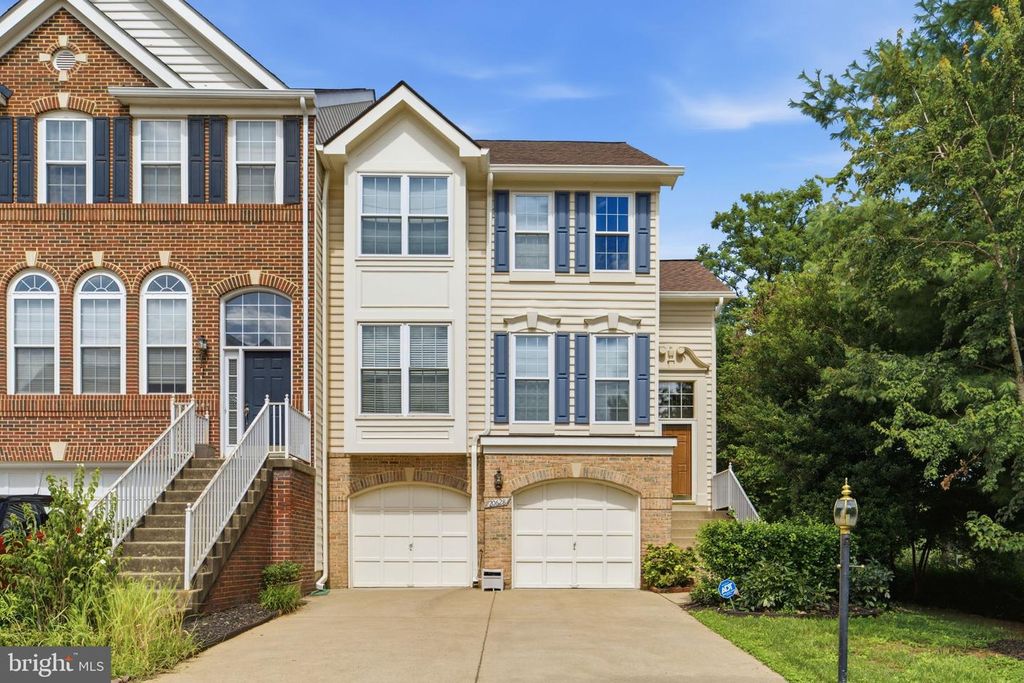 20628 GLENMERE SQ, Sterling, VA 20165