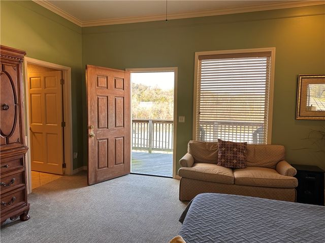 1 Blue Water Circle, Holiday Island, AR 72631