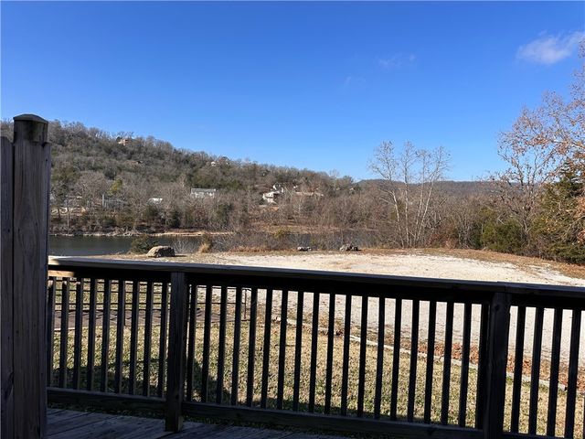 1 Blue Water Circle, Holiday Island, AR 72631