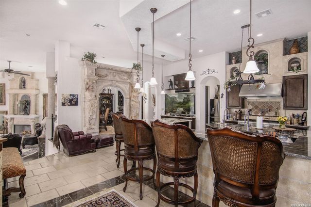 9469 Canyon Mist, Helotes, TX 78023
