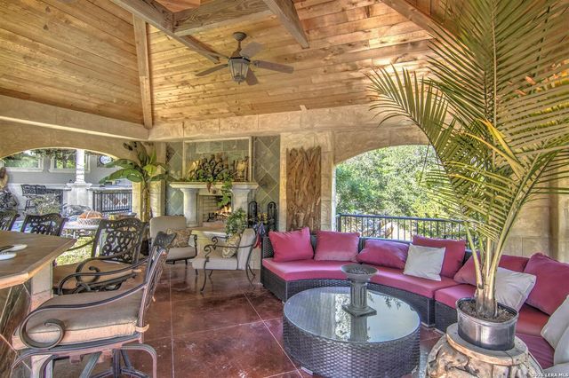 9469 Canyon Mist, Helotes, TX 78023