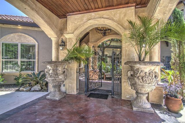 9469 Canyon Mist, Helotes, TX 78023