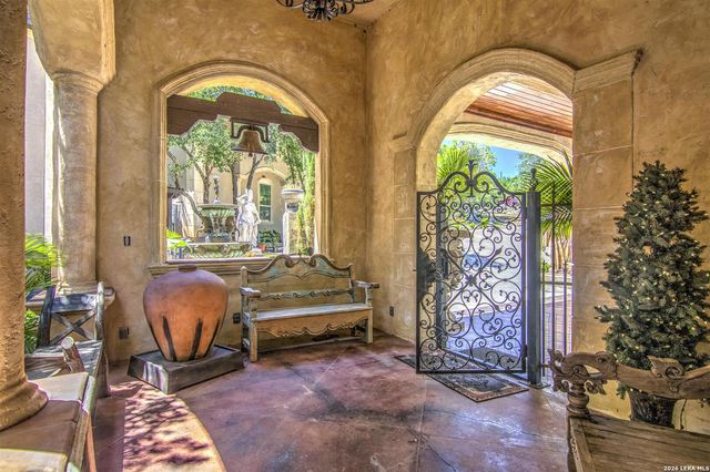 9469 Canyon Mist, Helotes, TX 78023