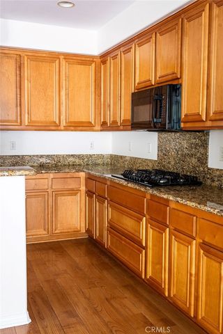 29274 Henderson, Highland, CA 92346