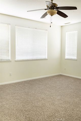 29274 Henderson, Highland, CA 92346