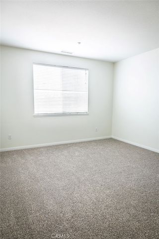 29274 Henderson, Highland, CA 92346