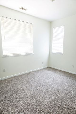 29274 Henderson, Highland, CA 92346