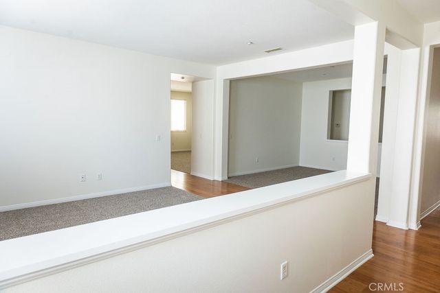 29274 Henderson, Highland, CA 92346