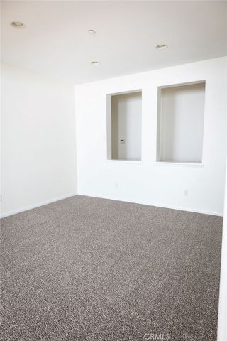 29274 Henderson, Highland, CA 92346